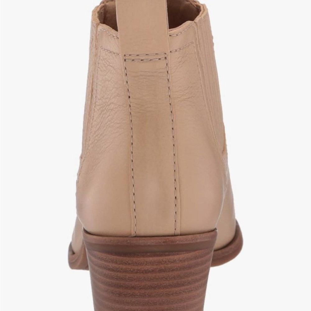 BRAND NEW: Lucky Brand Leather Ankle Booties - Picture 3 of 5